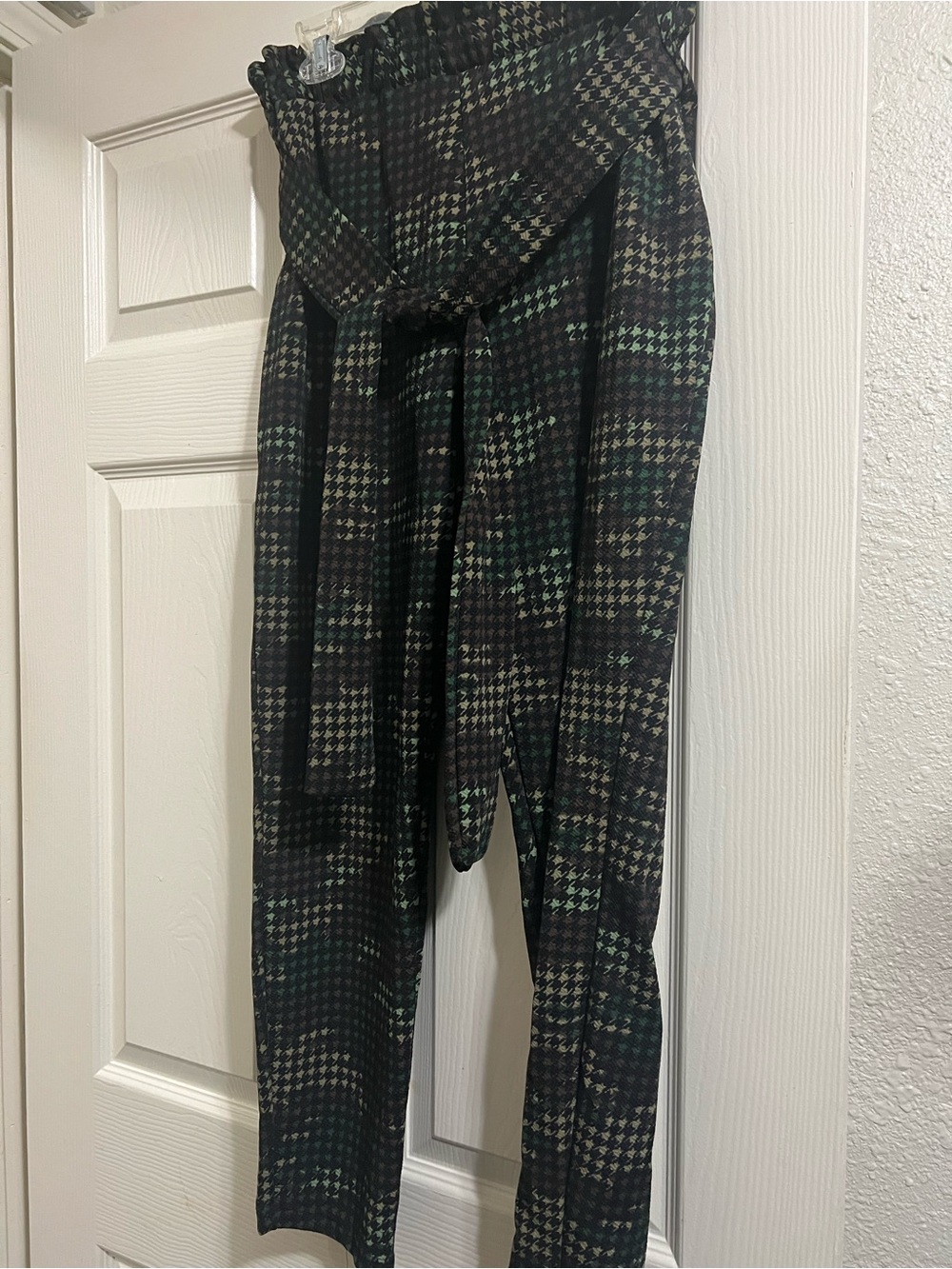 High-Waist Plaid Paperbag Trousers in Black and Green